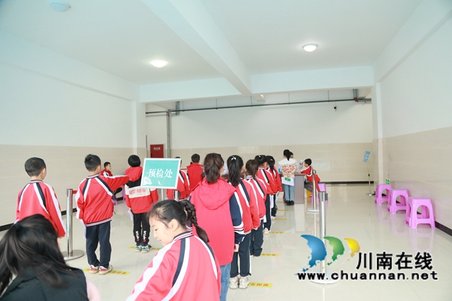 合江县集中力量推进3—11周岁人群新冠疫苗接种