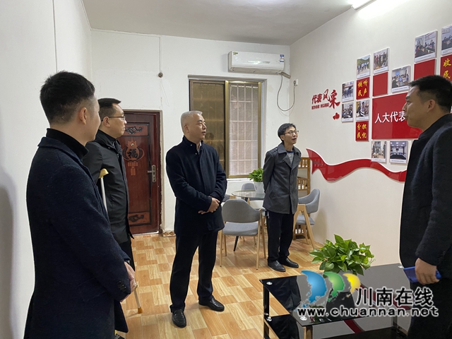黄月桂到龙马潭区小市街道调研人大换届选举和基层政权建设工作(图6)