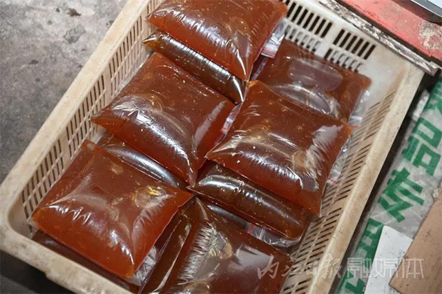 好甜!内江有个“麻糖专业村”,制作工艺大揭秘(图2) 好甜!内江有个“麻糖专业村”,制作工艺大揭秘(图2)