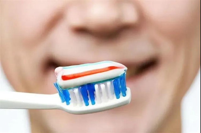 【扩散】冬天来了，还可以用冷水刷牙吗？(图4)