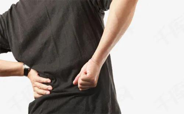 【关注】男子腰痛，医生取出21颗“骨头渣渣”！(图8)