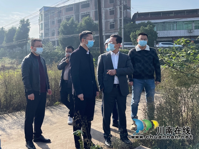 刘利军率队到泸县百和镇督导大陆溪水质攻坚工作