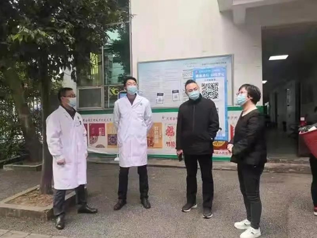 江阳法院干警下沉通滩社区协助开展疫情防控