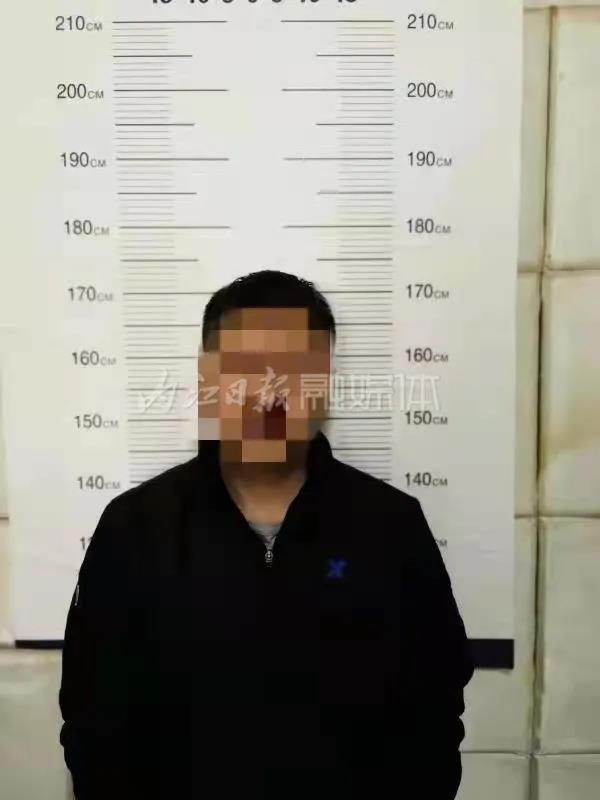 13万元不翼而飞?隆昌警方“闪电”破案——(图2) 13万元不翼而飞?隆昌警方“闪电”破案——(图2)