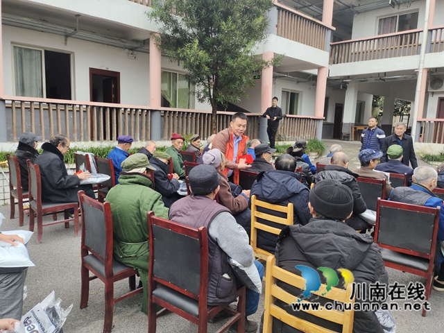 温暖！合江乡贤人士连续六年为敬老院老人送温暖(图2)