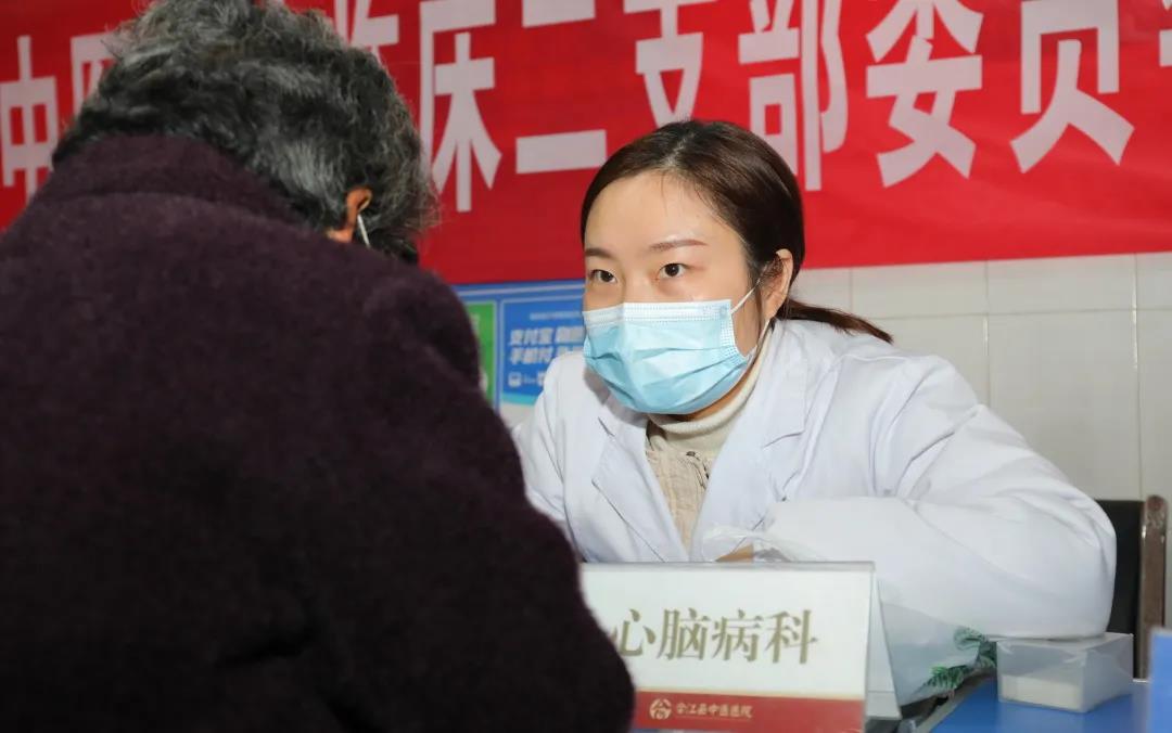 【我为群众办实事】倾情服务百姓健康—合江县中医医院专家组团下乡义诊(图10)