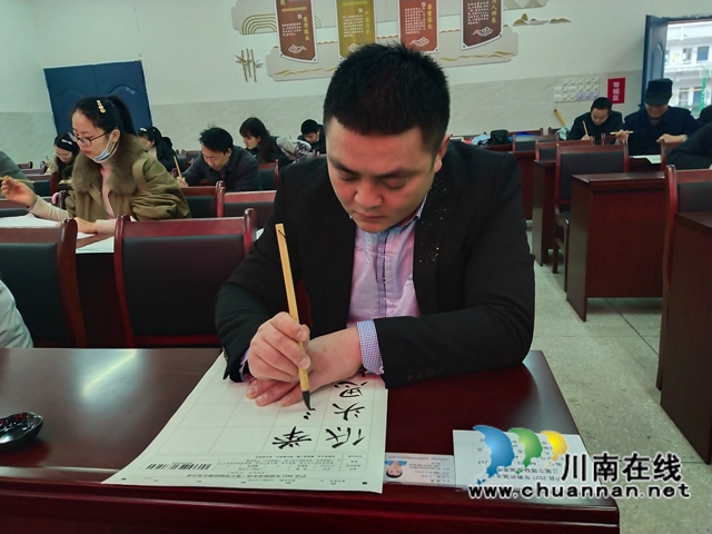 泸县百和镇开展教师基本功三笔字检测活动(图3)