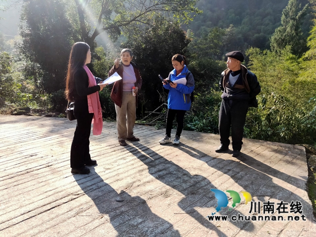 合江县先滩镇深入非公经济场所开展禁毒宣传活动
