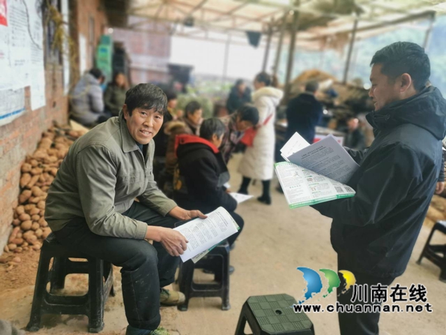 合江县先滩镇深入非公经济场所开展禁毒宣传活动(图2)