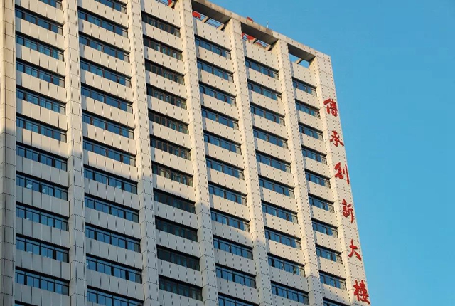 【扩散】年手术量3000台次！这机器够厉害……