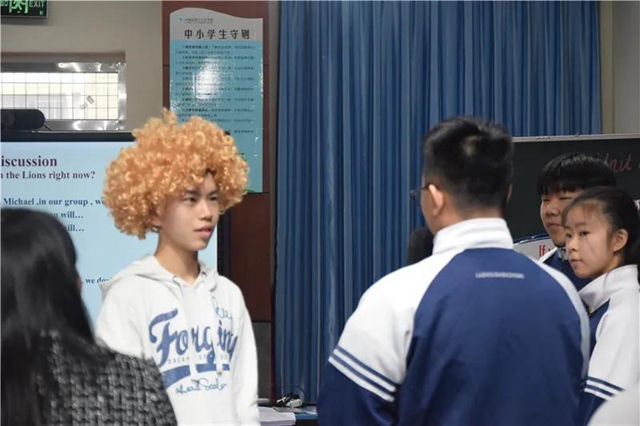 泸州十八中：与君共享三尺讲台，携手亮剑“一堂好课”(图4)
