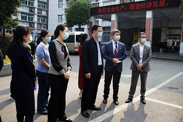 【图文报告】龙马潭区中医医院:天道酬勤,微光如炬,回看我们奋斗的2022(图6) nEO_IMG_6.jpg