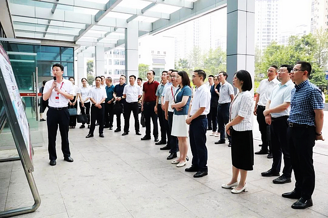 泸州市卫健委调研指导合江县中医医院工作